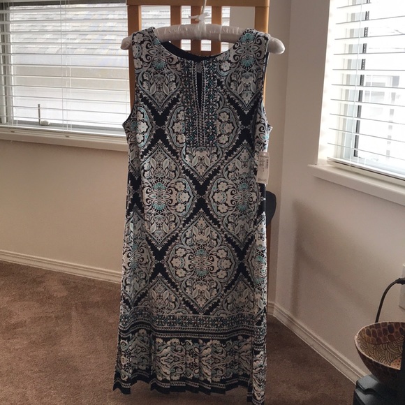 Sandra Darren dress. - Picture 1 of 2